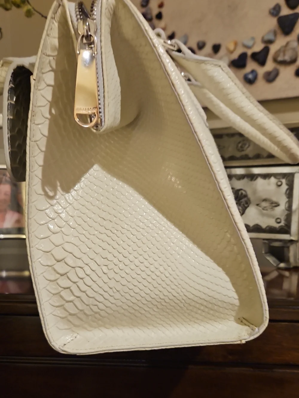 Brahmin small caroline